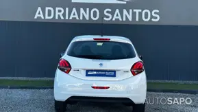 Peugeot 208 de 2015