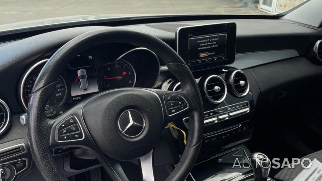 Mercedes-Benz 200 de 2019