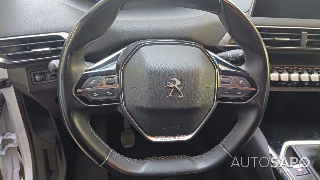 Peugeot 5008 1.5 BlueHDi Allure de 2019