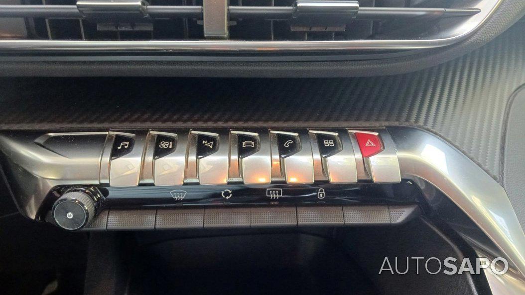 Peugeot 5008 1.5 BlueHDi Allure de 2019