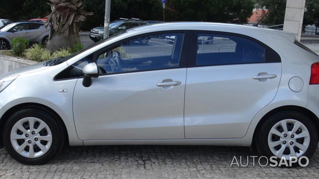 Kia Rio 1.1 CRDi LX ISG de 2016