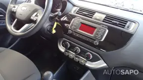 Kia Rio 1.1 CRDi LX ISG de 2016