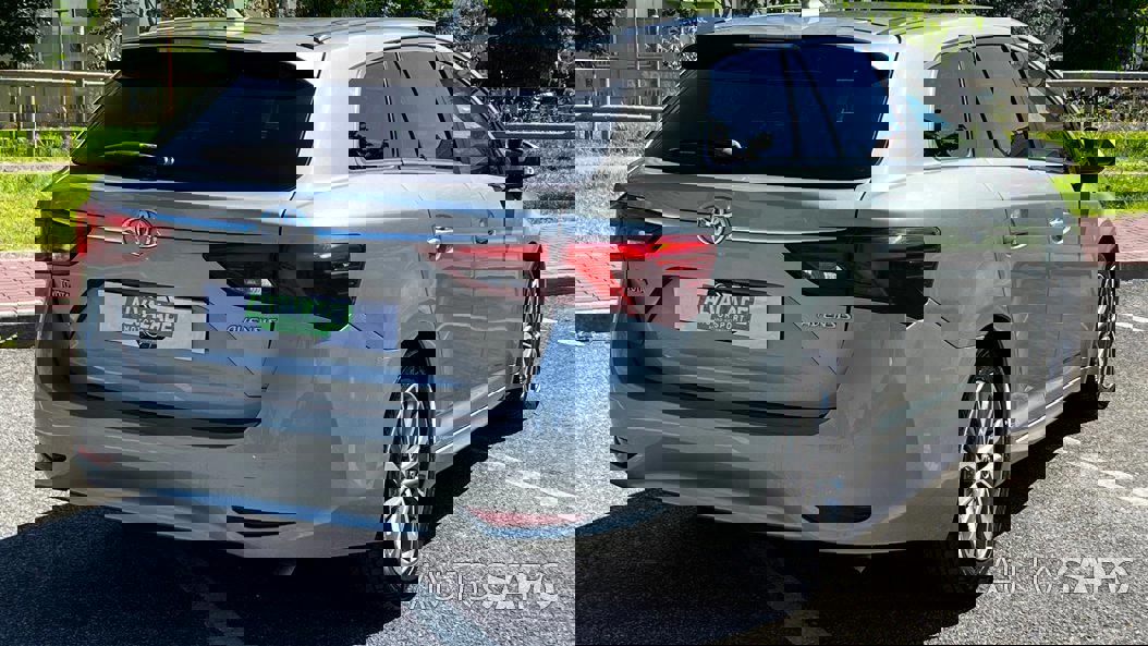 Toyota Avensis de 2016