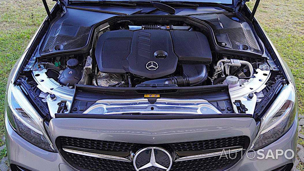 Mercedes-Benz Classe C 300 de AMG Line de 2020