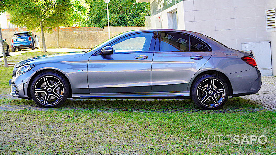 Mercedes-Benz Classe C 300 de AMG Line de 2020