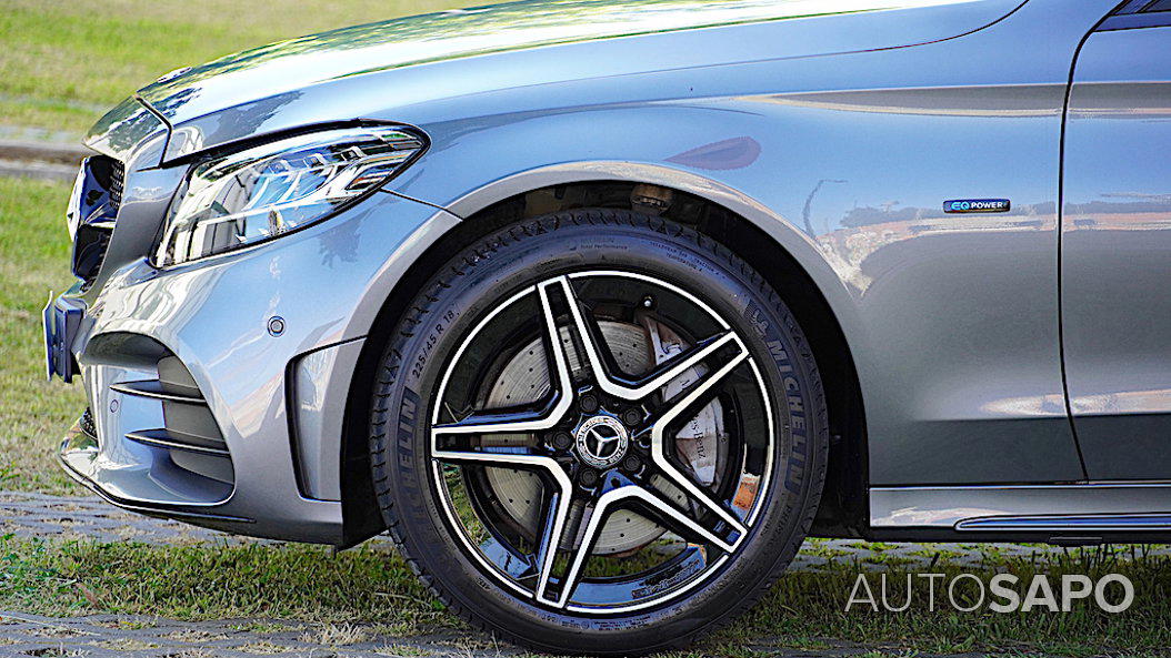 Mercedes-Benz Classe C 300 de AMG Line de 2020