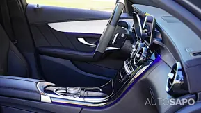 Mercedes-Benz Classe C 300 de AMG Line de 2020