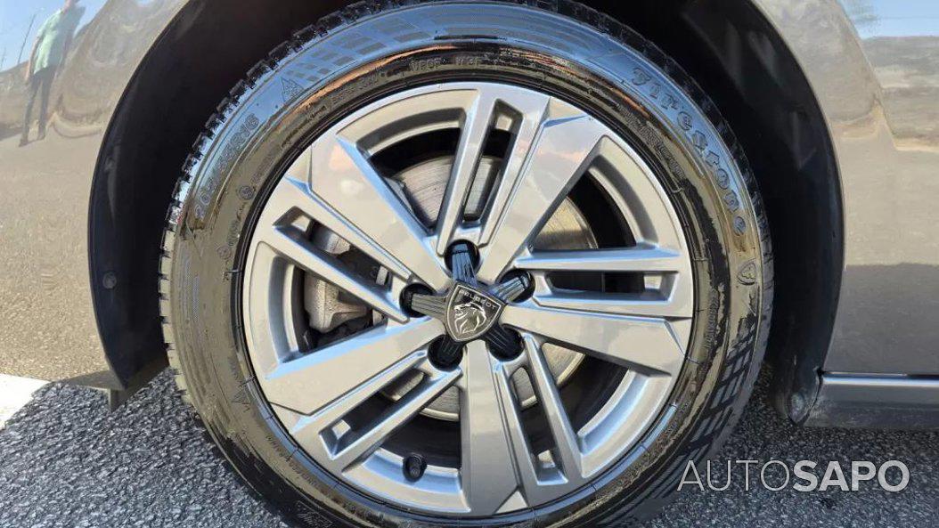 Peugeot 308 1.5 BlueHDi Allure Pack EAT8 de 2022
