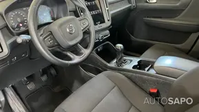 Volvo XC40 1.5 T2 Momentum Core de 2021