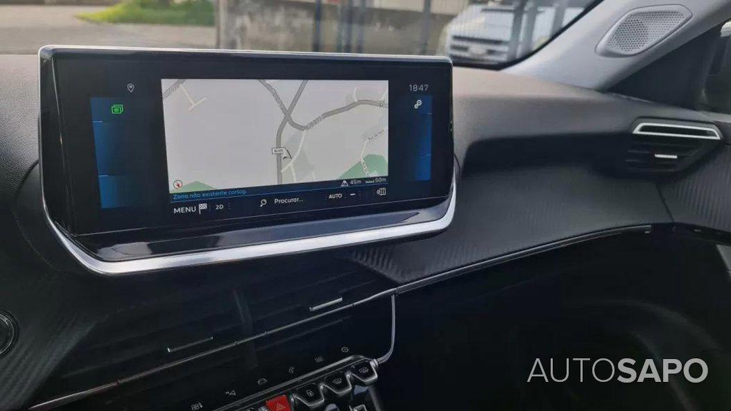 Peugeot 2008 1.5 BlueHDi Allure EAT8 de 2020