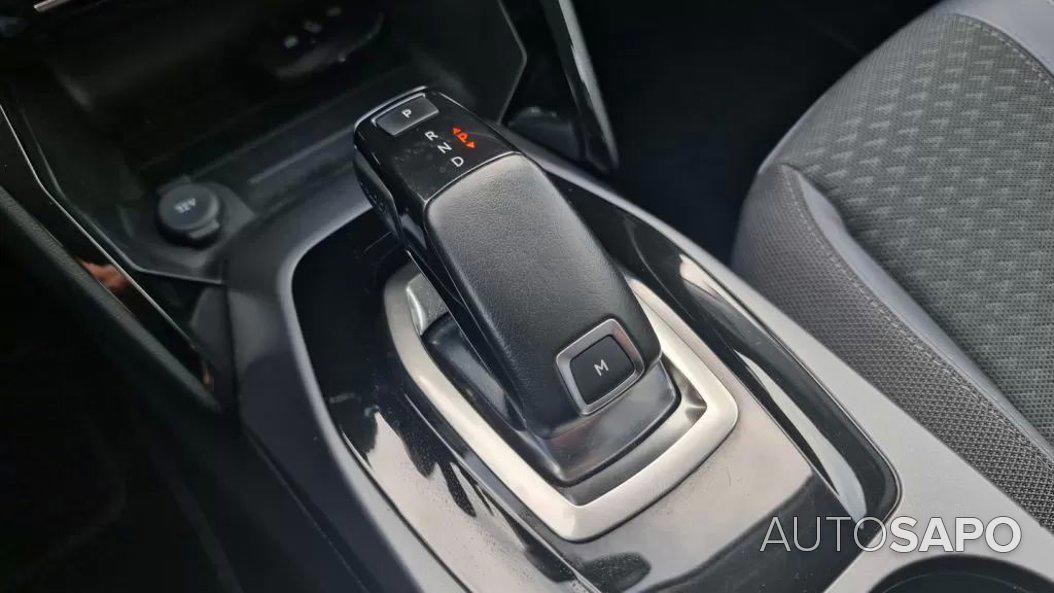 Peugeot 2008 1.5 BlueHDi Allure EAT8 de 2020