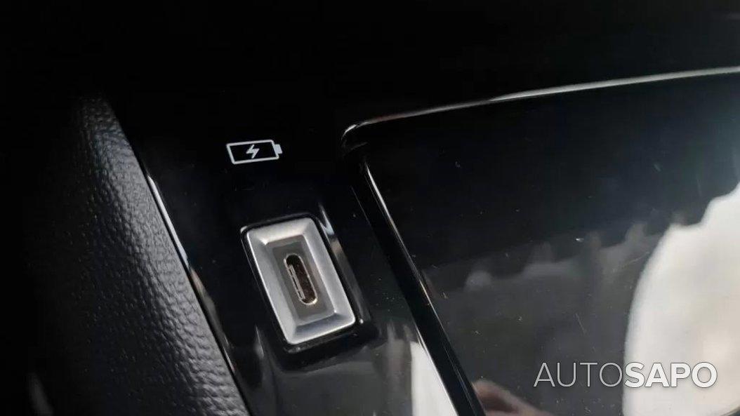 Peugeot 2008 1.5 BlueHDi Allure EAT8 de 2020