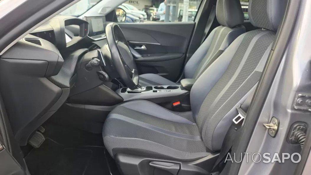 Peugeot 2008 1.5 BlueHDi Allure EAT8 de 2020