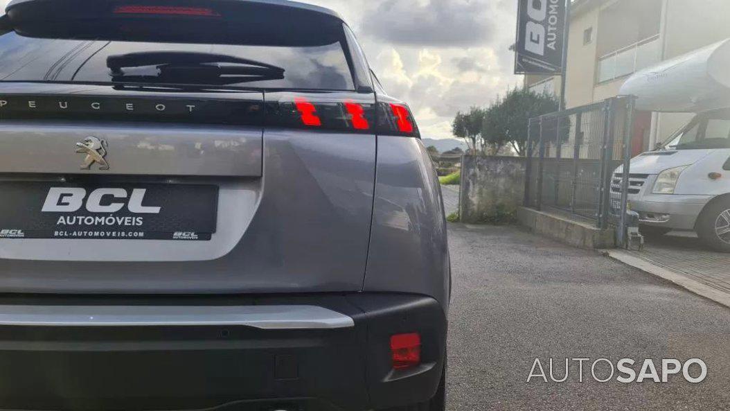 Peugeot 2008 1.5 BlueHDi Allure EAT8 de 2020