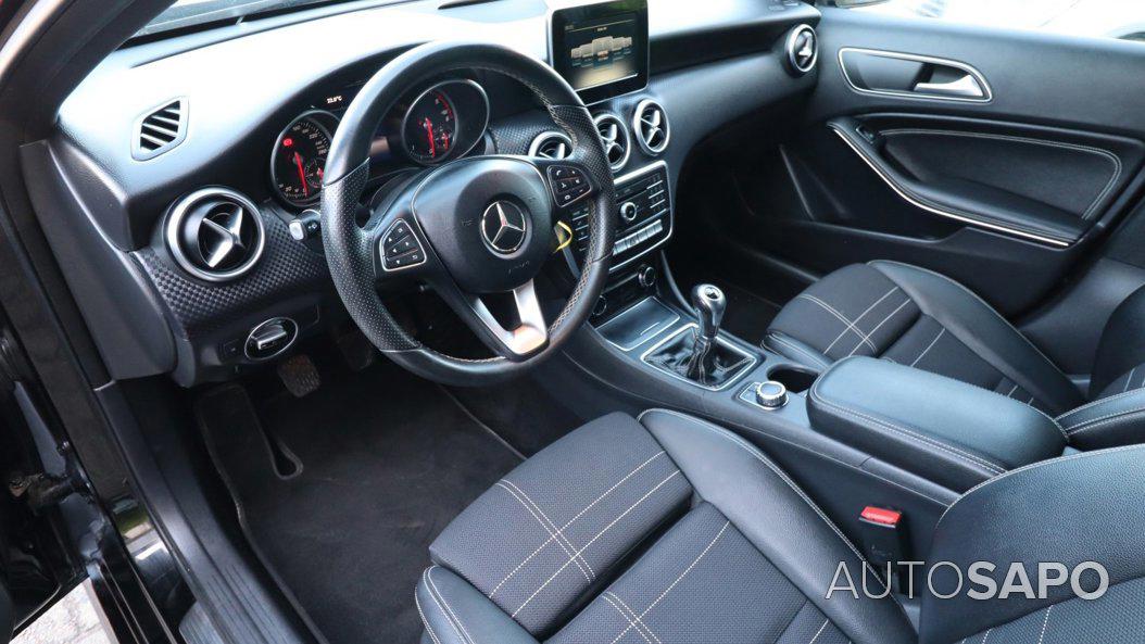 Mercedes-Benz Classe A 180 CDi B.E. Urban de 2016