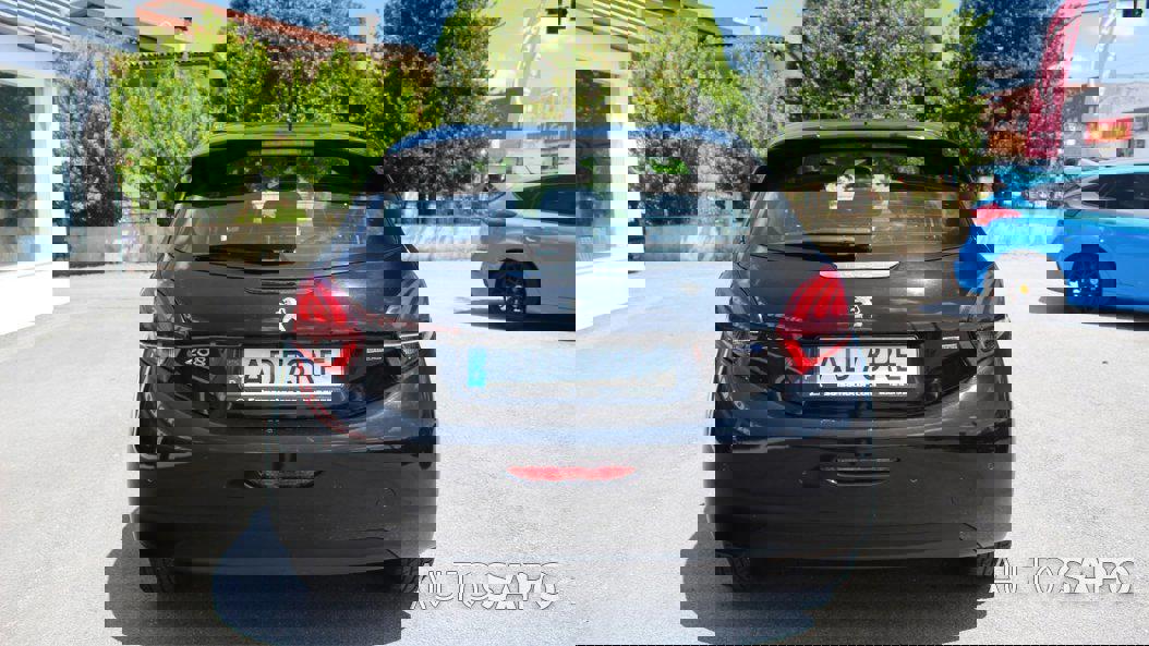 Peugeot 208 de 2015