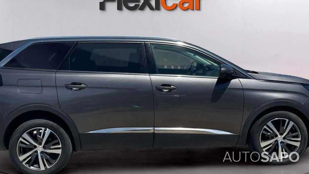 Peugeot 5008 de 2021