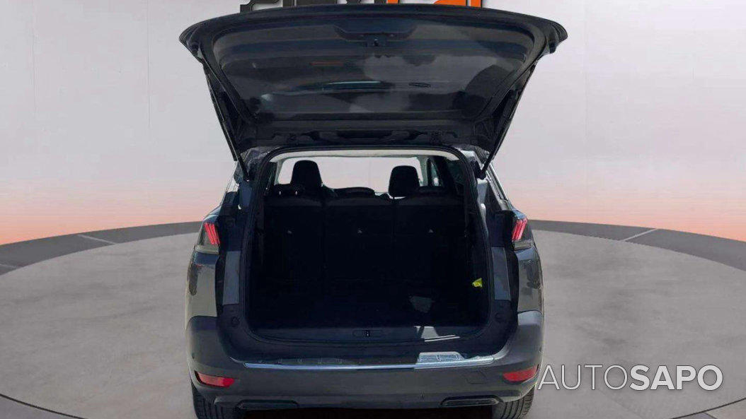Peugeot 5008 de 2021