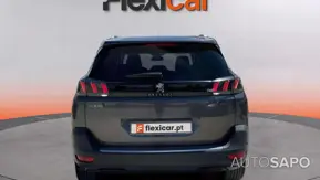 Peugeot 5008 de 2021