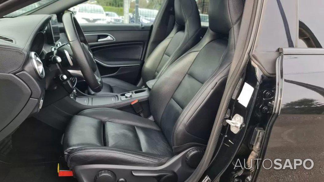 Mercedes-Benz Classe CLA 200 d Shooting Brake AMG Line de 2016