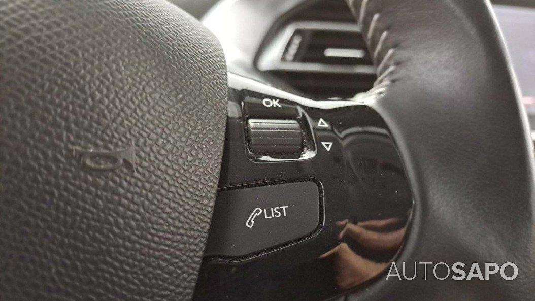 Peugeot 308 1.5 BlueHDi Allure Pack EAT8 de 2020