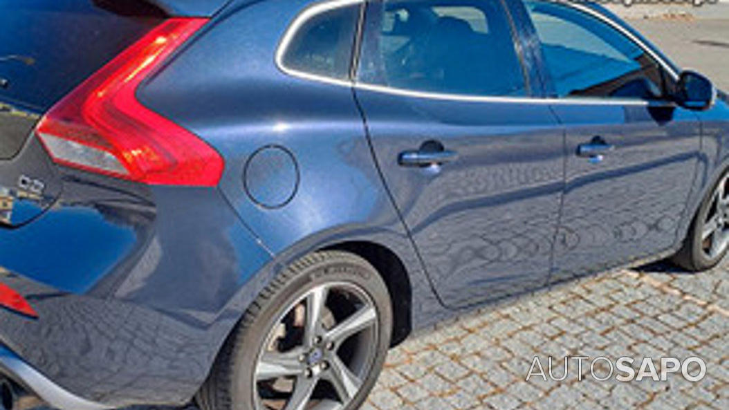 Volvo V40 1.6 D2 R-Design Summum Powershift de 2013