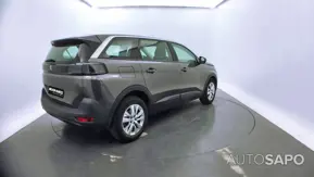 Peugeot 5008 de 2021