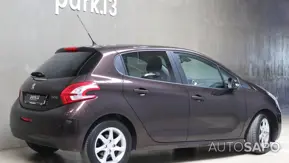 Peugeot 208 de 2012