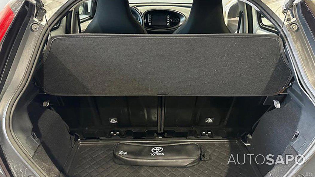 Toyota Aygo 1.0 X-Play de 2023
