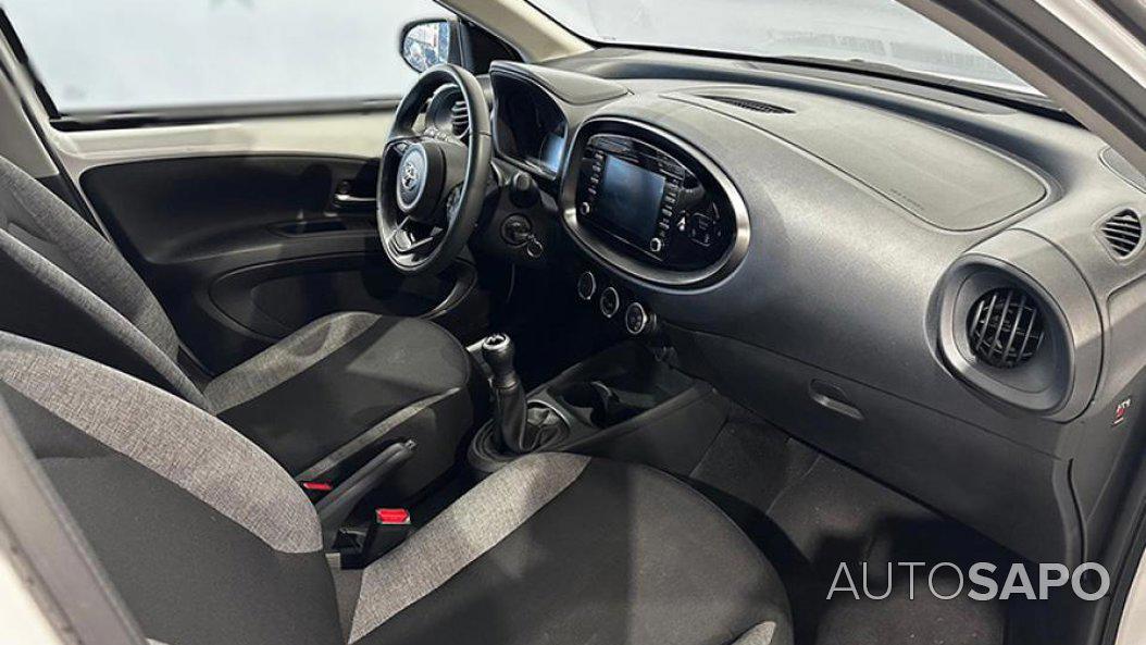 Toyota Aygo 1.0 X-Play de 2023