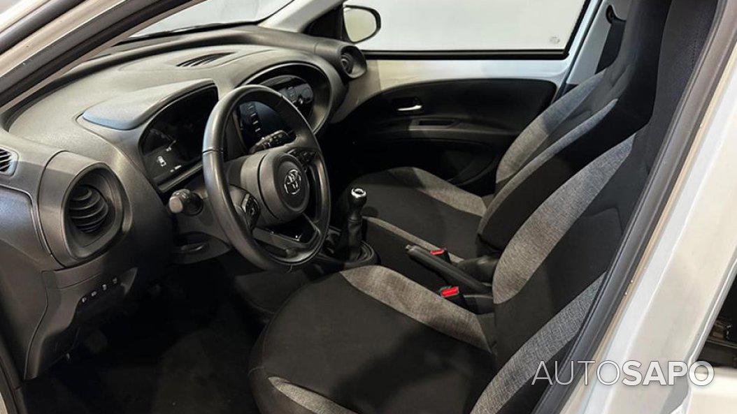 Toyota Aygo 1.0 X-Play de 2023
