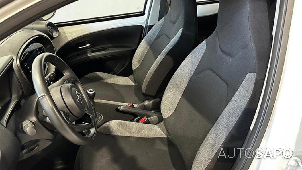 Toyota Aygo 1.0 X-Play de 2023