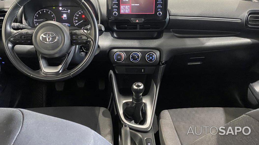 Toyota Yaris 1.0 VVT-i Comfort Plus de 2022