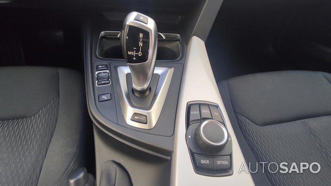 BMW Série 3 330 e iPerformance de 2017