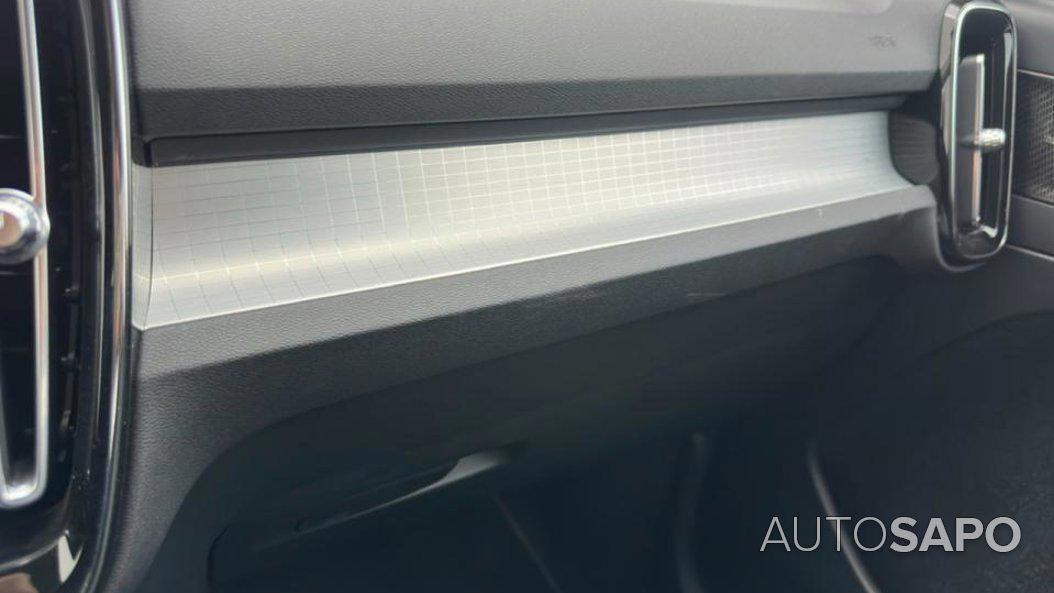 Volvo XC40 1.5 T5 PHEV R-Design de 2020
