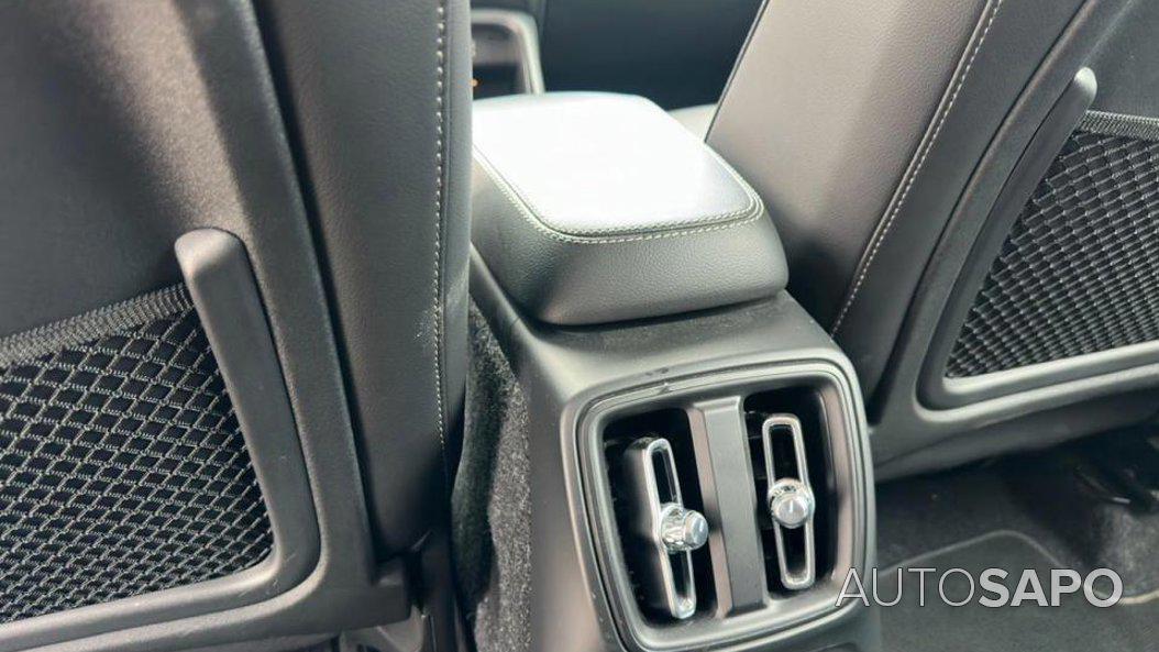 Volvo XC40 1.5 T5 PHEV R-Design de 2020
