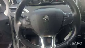 Peugeot 2008 1.2 PureTech Allure de 2019