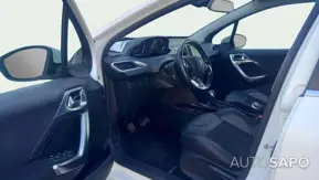 Peugeot 2008 1.2 PureTech Allure de 2019