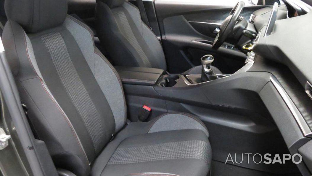 Peugeot 3008 1.5 BlueHDi Active de 2019