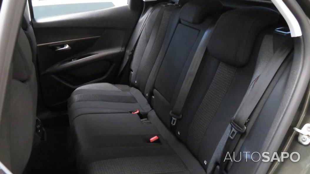 Peugeot 3008 1.5 BlueHDi Active de 2019