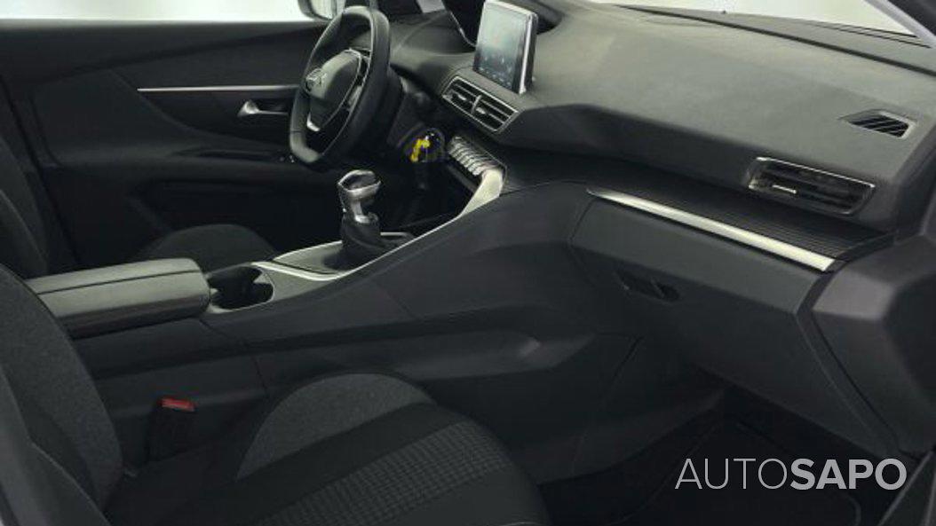 Peugeot 3008 1.5 BlueHDi Active de 2019