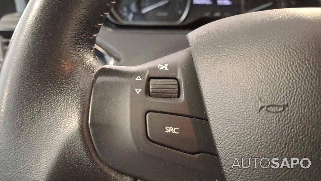 Peugeot 208 1.2 PureTech Life Signature de 2018