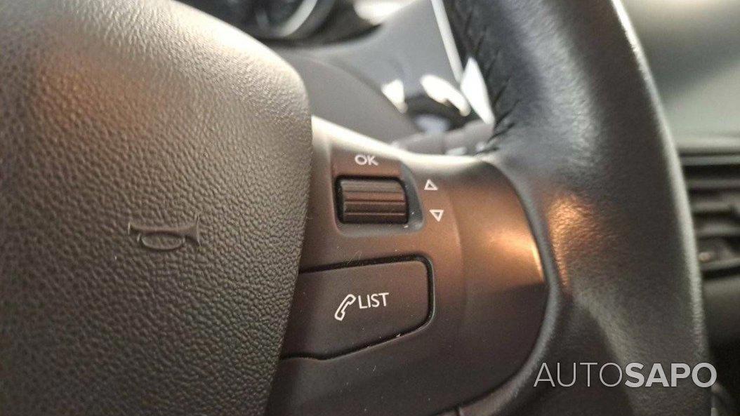 Peugeot 208 1.2 PureTech Life Signature de 2018