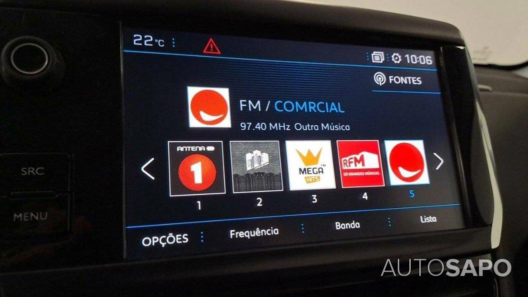 Peugeot 208 1.2 PureTech Life Signature de 2018
