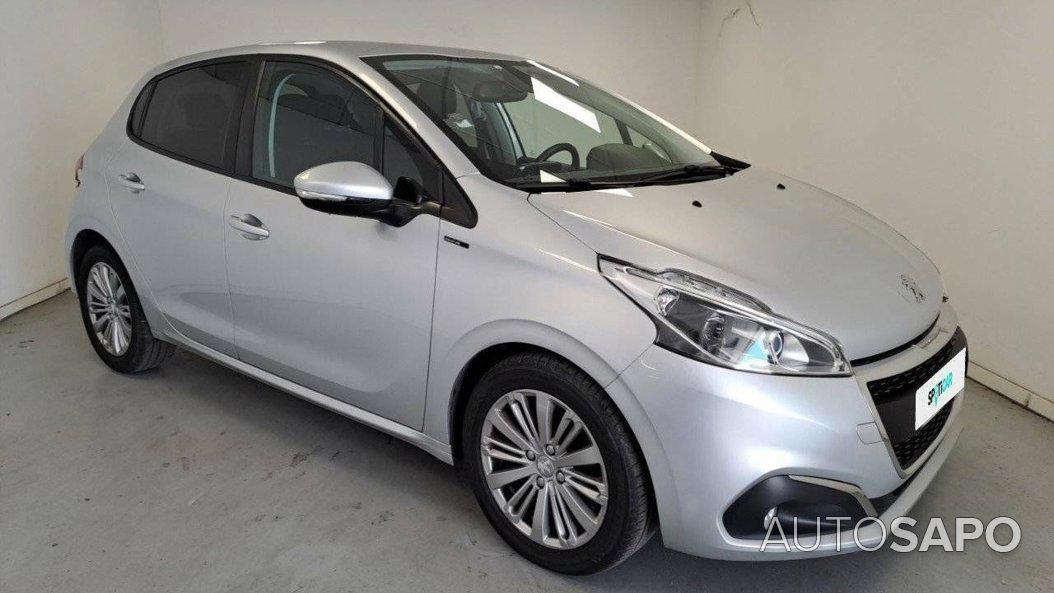 Peugeot 208 1.2 PureTech Life Signature de 2018