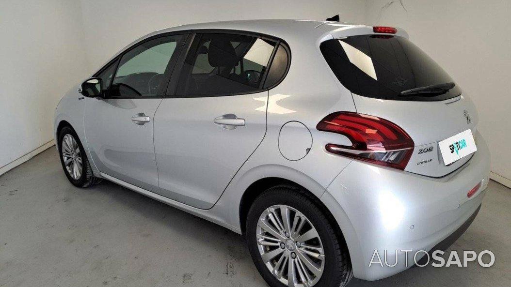 Peugeot 208 1.2 PureTech Life Signature de 2018