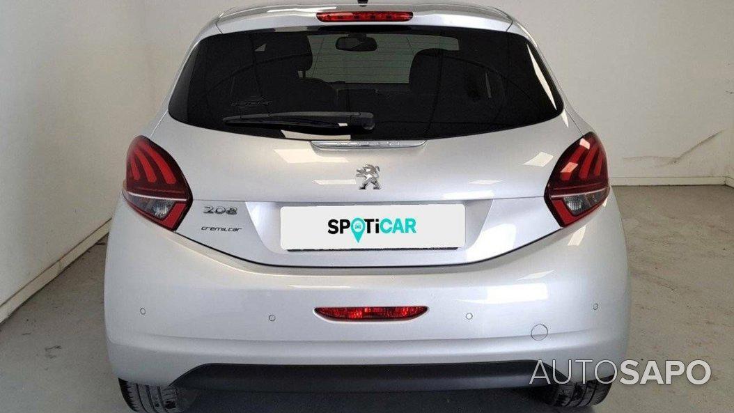 Peugeot 208 1.2 PureTech Life Signature de 2018