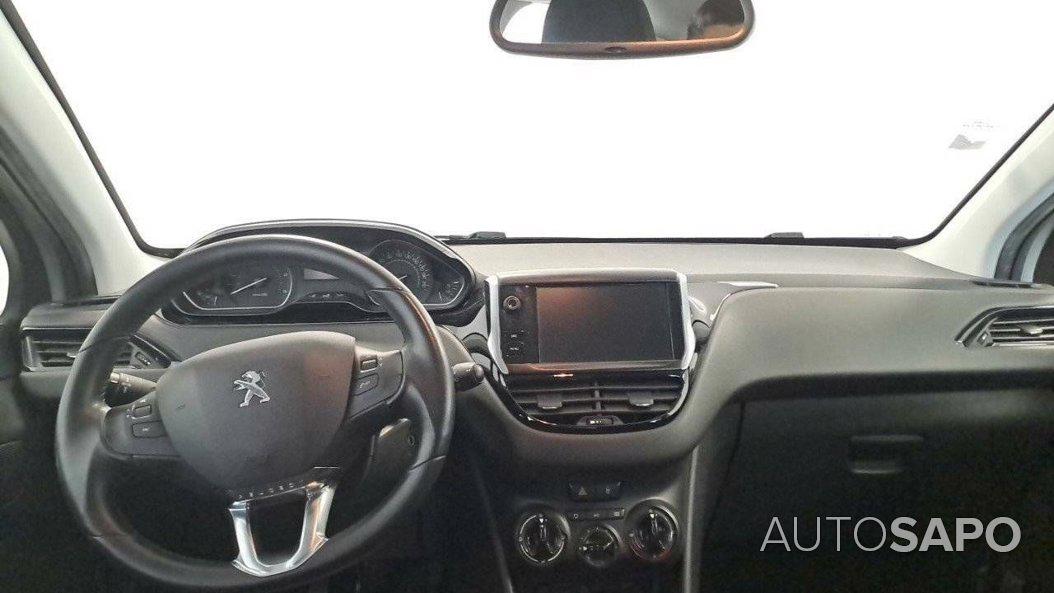 Peugeot 208 1.2 PureTech Life Signature de 2018