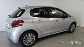 Peugeot 208 1.2 PureTech Life Signature de 2018