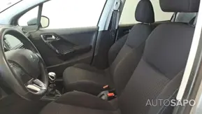 Peugeot 208 1.2 PureTech Life Signature de 2018
